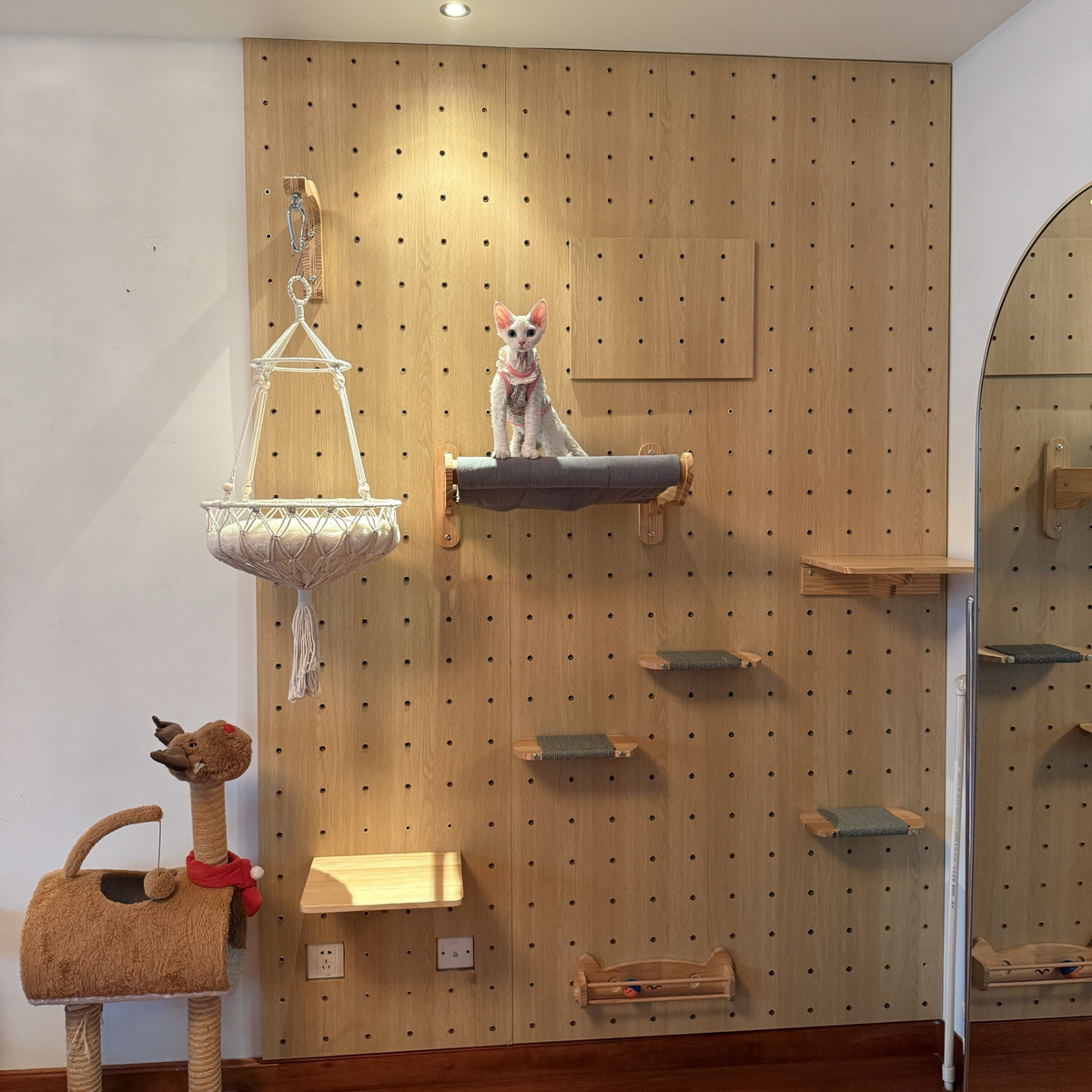 GOODNEST CATWALK | Wall-Mounted Cat Adventure Board