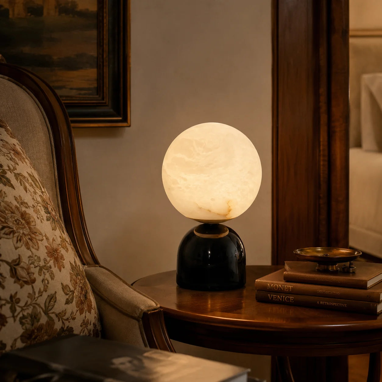 GOODNEST LUNA | Alabaster Globe Table Lamp