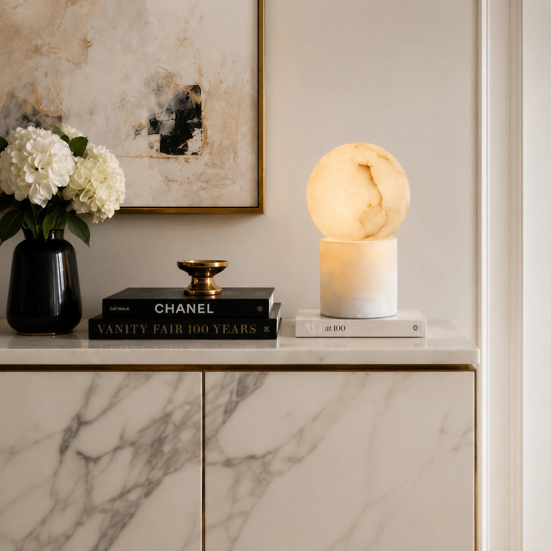 GOODNEST PEARL | Alabaster Globe Table Lamp