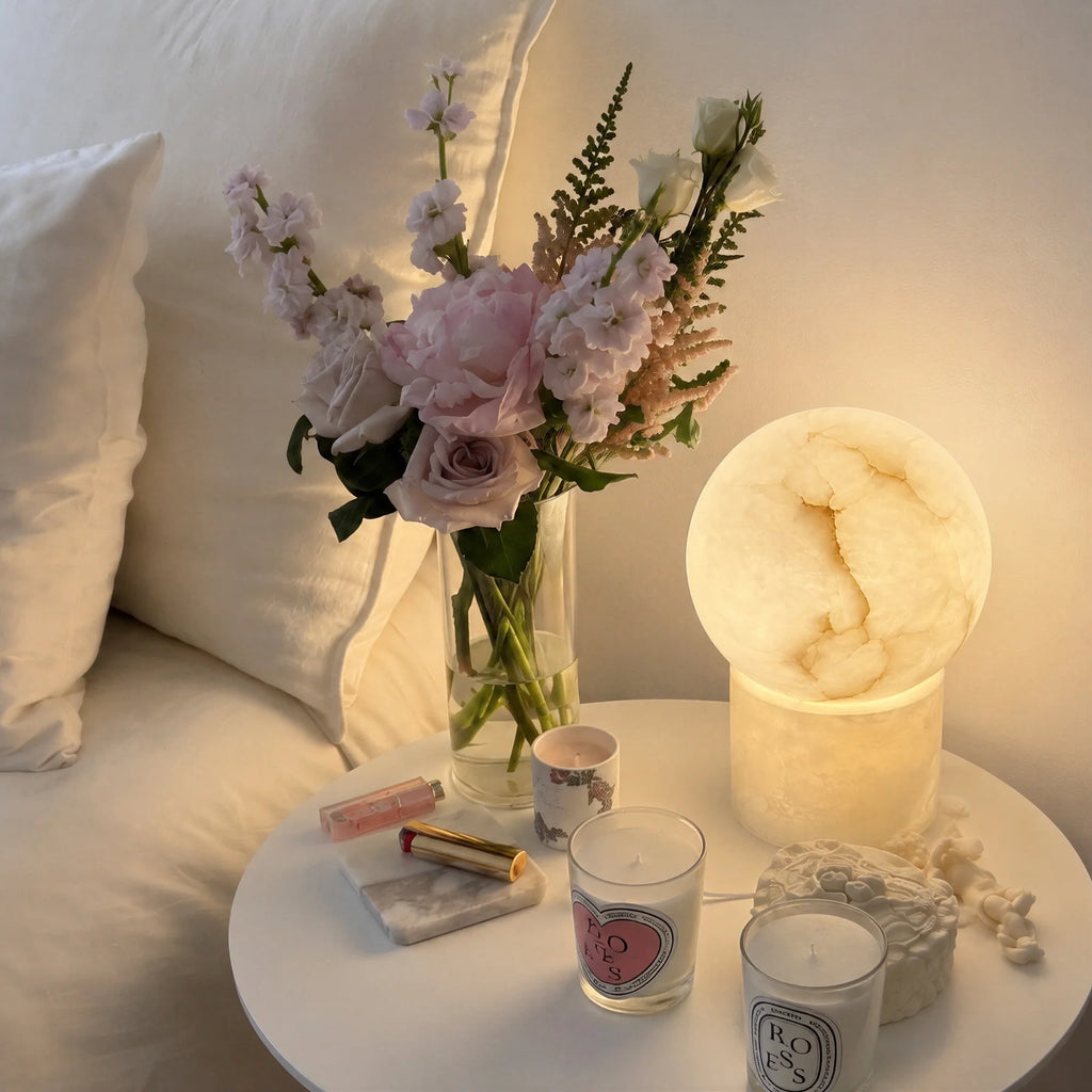 GOODNEST PEARL | Alabaster Globe Table Lamp