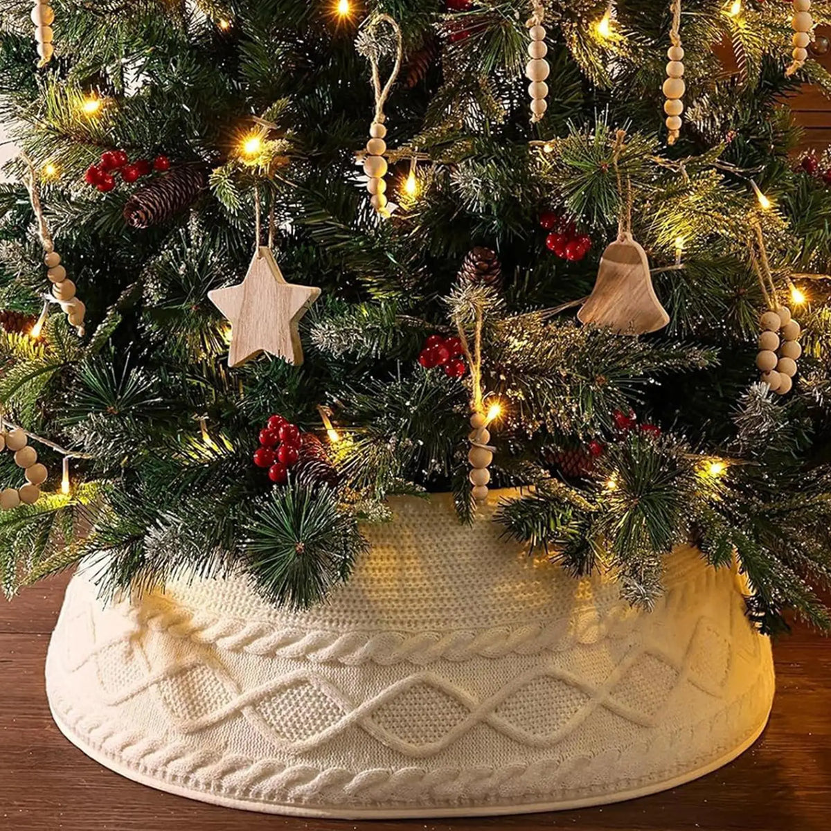 Cable Knitted Christmas Tree Collar