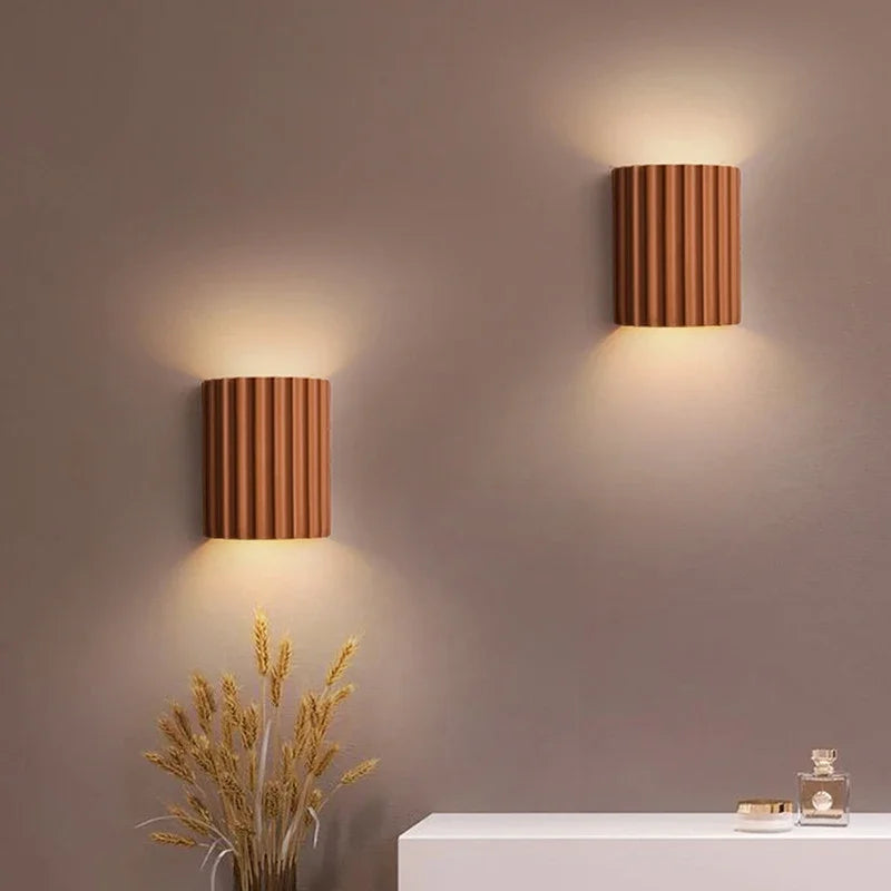 Cairn Resin Wall Light